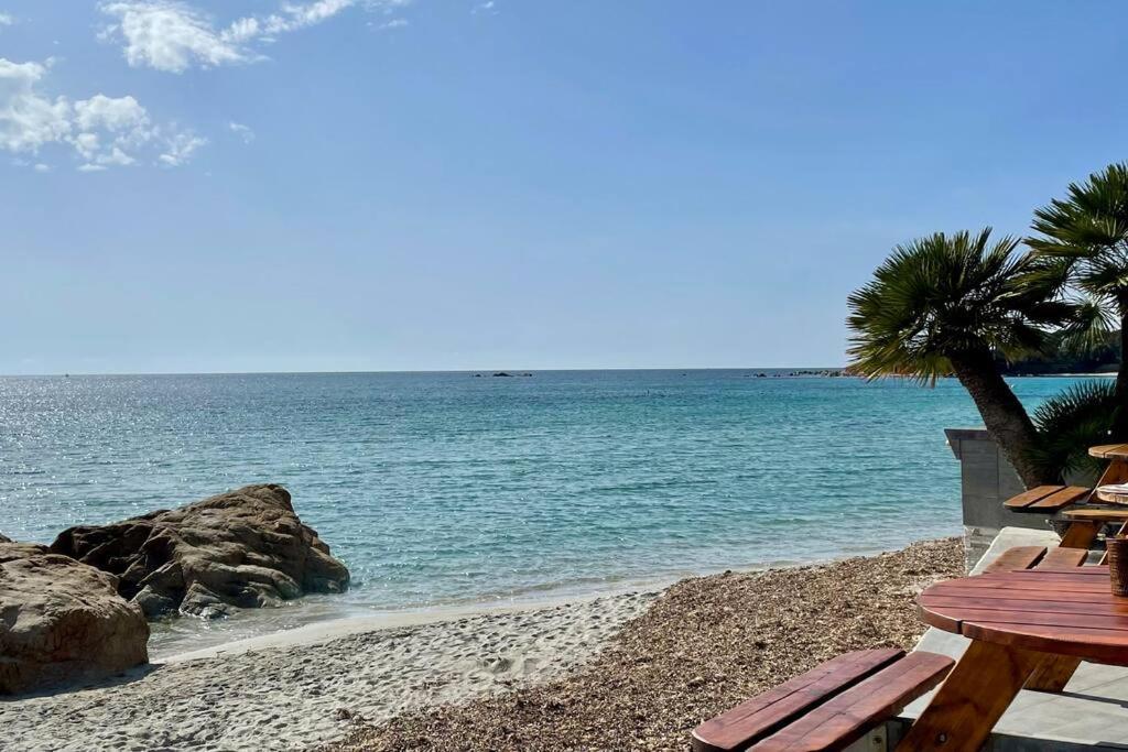 Apartment Paillote Perchee A 180 ° Sur La Ajaccio (Corsica)